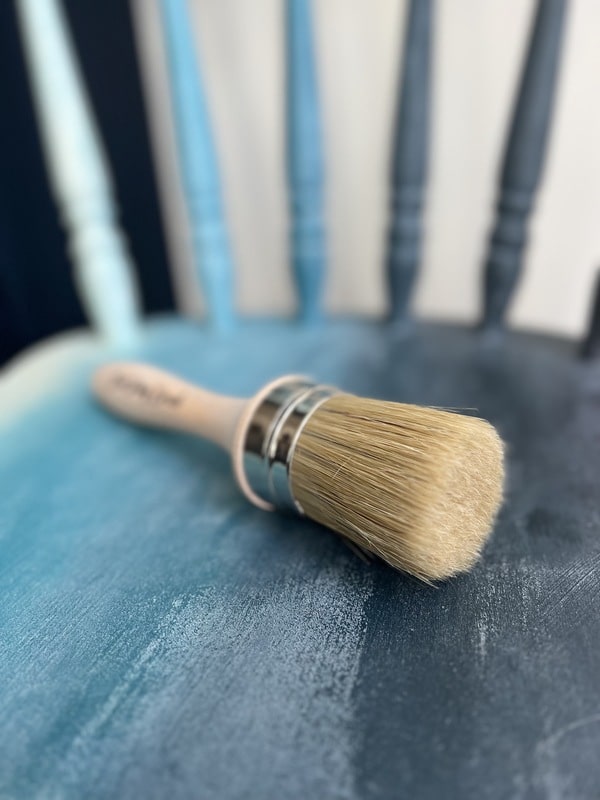 The Best Paint Brushes for Painting Furniture  Cool paintings, Paint  brushes, Painted furniture