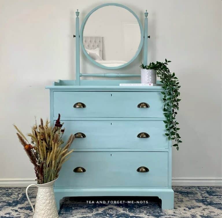 Create a stunning, spring-fresh look on furniture