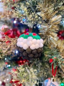 Christmas Paint Night Ideas Christmas pudding pompom bauble